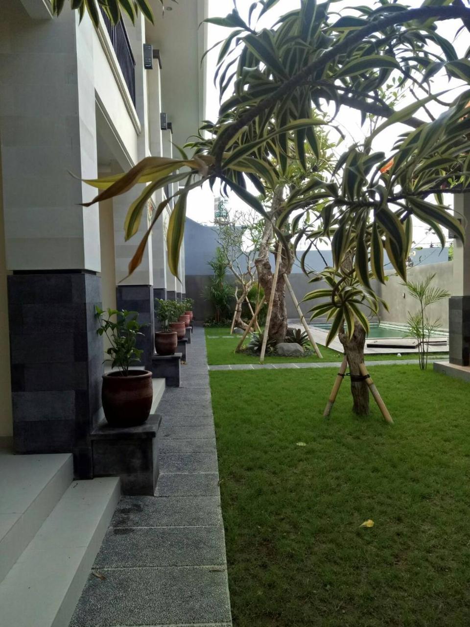 Lotus Bali Guest House ชังกู ภายนอก รูปภาพ